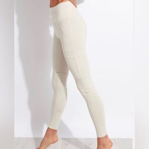 Alo Yoga High Waist Cargo Leggings Bone